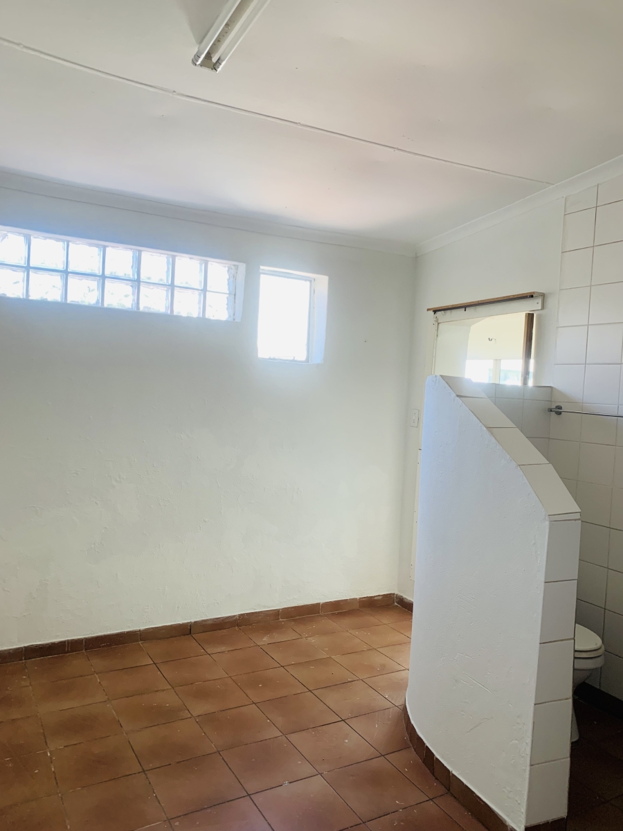 To Let 1 Bedroom Property for Rent in Orange Grove Gauteng