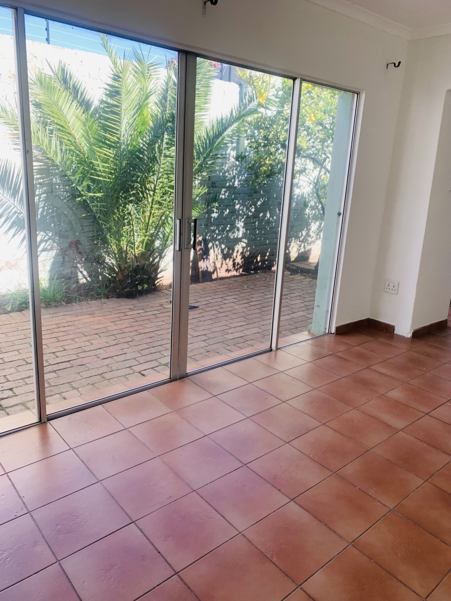 To Let 1 Bedroom Property for Rent in Orange Grove Gauteng