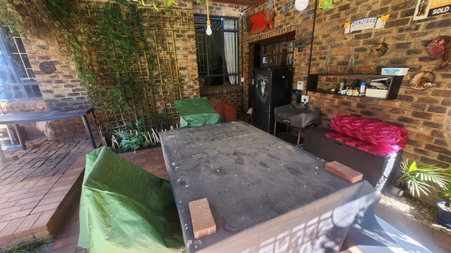 3 Bedroom Property for Sale in Hennopspark Gauteng