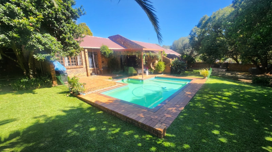 3 Bedroom Property for Sale in Hennopspark Gauteng