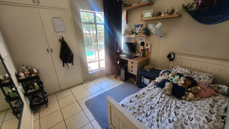 3 Bedroom Property for Sale in Hennopspark Gauteng