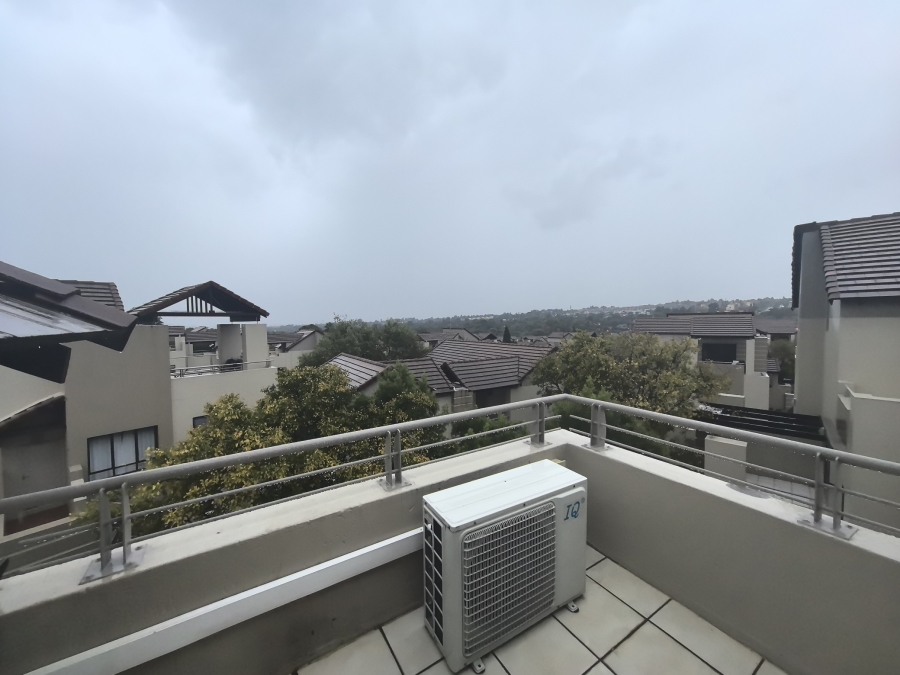 1 Bedroom Property for Sale in Fourways Gauteng