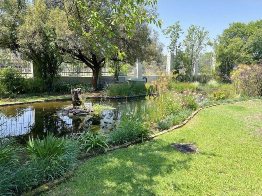 1 Bedroom Property for Sale in Fourways Gauteng