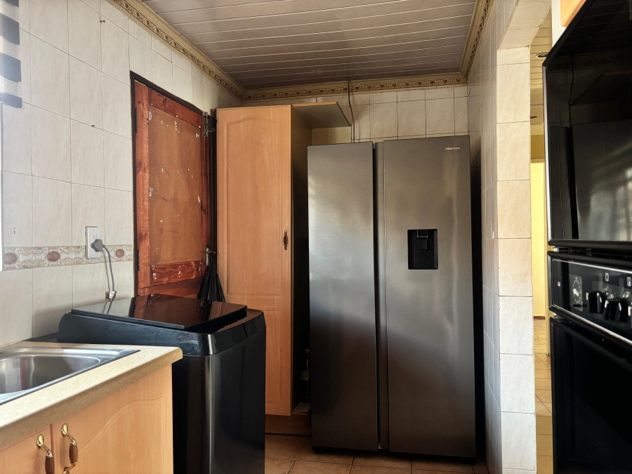 3 Bedroom Property for Sale in Dobsonville Gardens Gauteng
