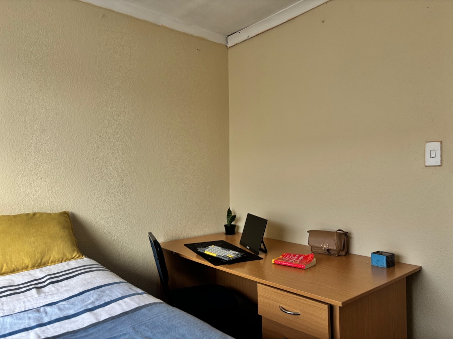3 Bedroom Property for Sale in Dobsonville Gardens Gauteng