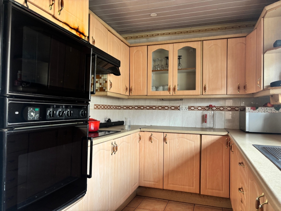 3 Bedroom Property for Sale in Dobsonville Gardens Gauteng