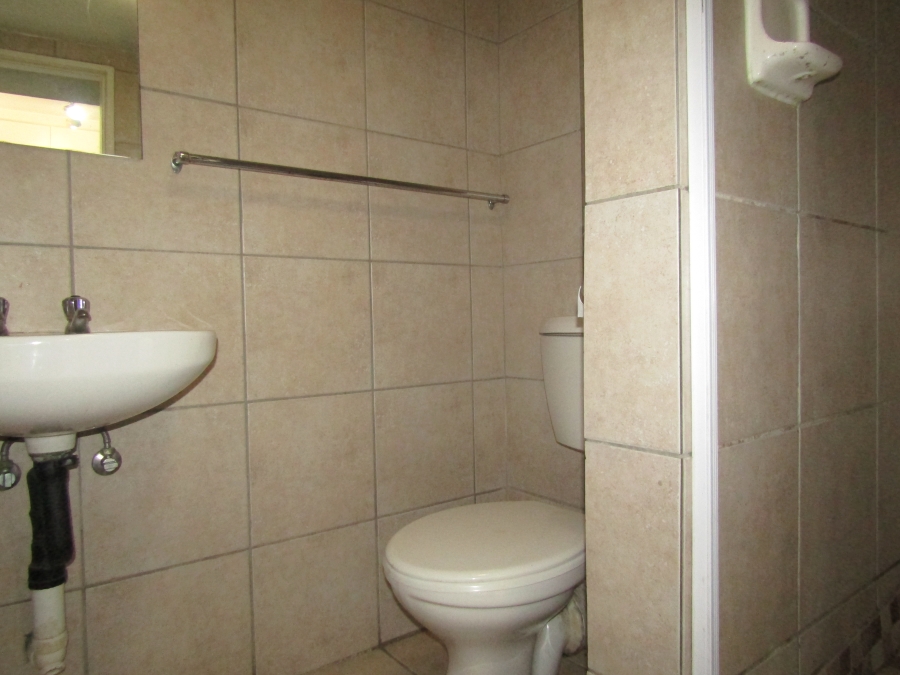 To Let 2 Bedroom Property for Rent in Auckland Park Gauteng