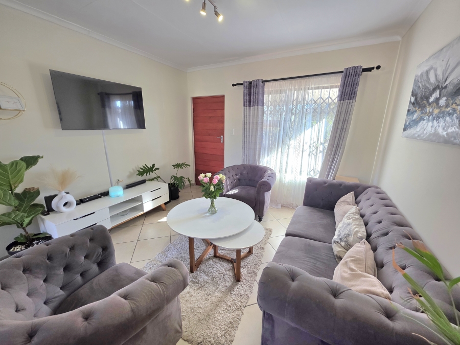 2 Bedroom Property for Sale in The Reeds Gauteng