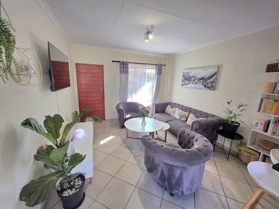 2 Bedroom Property for Sale in The Reeds Gauteng