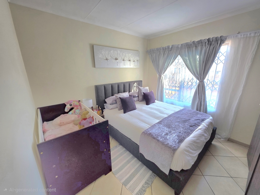 2 Bedroom Property for Sale in The Reeds Gauteng