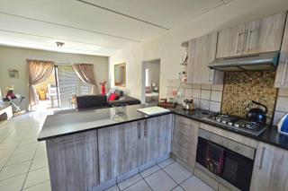 2 Bedroom Property for Sale in Norton Small Farms Gauteng