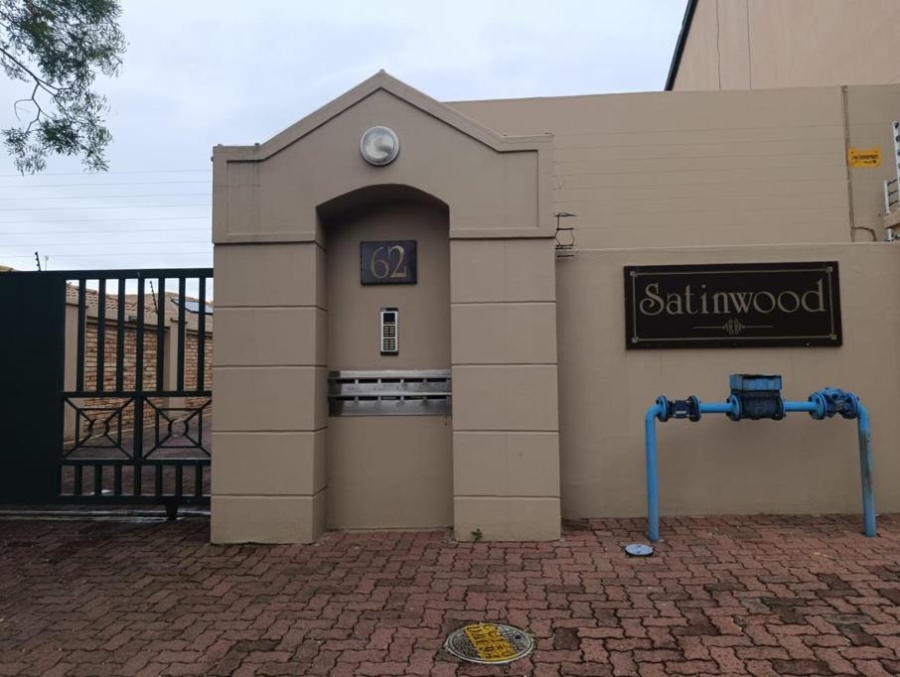 2 Bedroom Property for Sale in New Redruth Gauteng