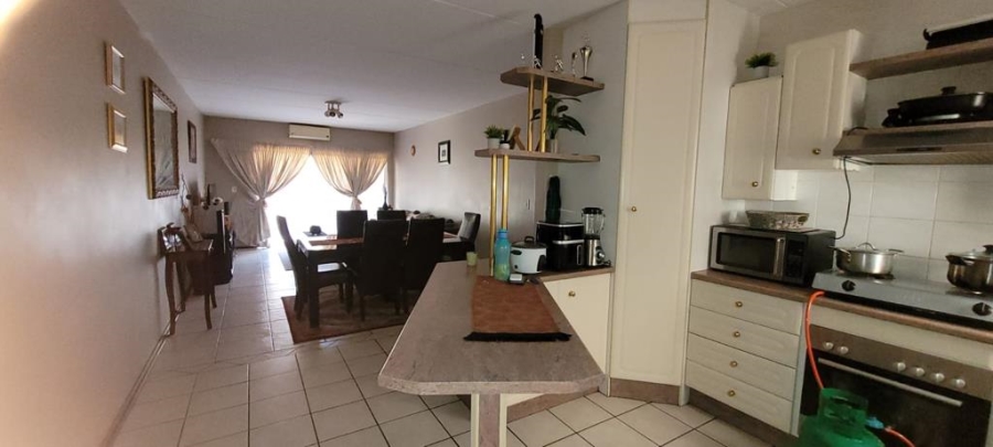 2 Bedroom Property for Sale in New Redruth Gauteng