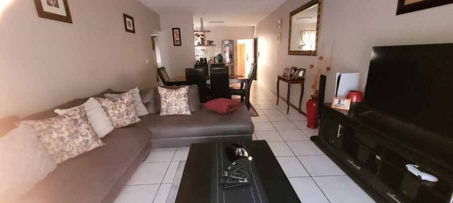 2 Bedroom Property for Sale in New Redruth Gauteng