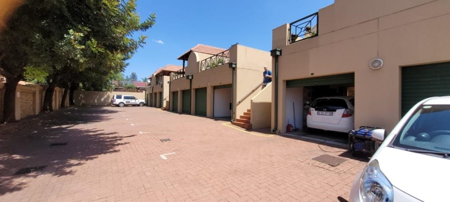 2 Bedroom Property for Sale in New Redruth Gauteng