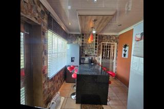 3 Bedroom Property for Sale in Brackendowns Gauteng