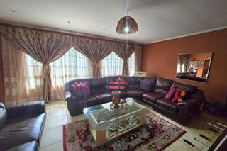 3 Bedroom Property for Sale in Brackendowns Gauteng