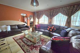 3 Bedroom Property for Sale in Brackendowns Gauteng