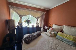 3 Bedroom Property for Sale in Brackendowns Gauteng