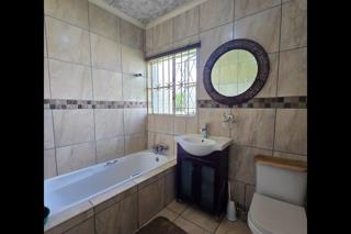 3 Bedroom Property for Sale in Brackendowns Gauteng