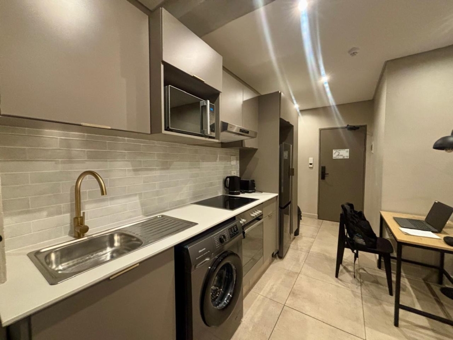 To Let 1 Bedroom Property for Rent in Sandown Gauteng
