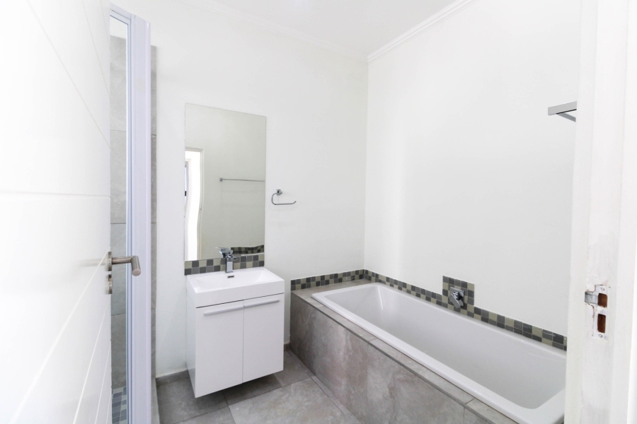3 Bedroom Property for Sale in Edenburg Gauteng