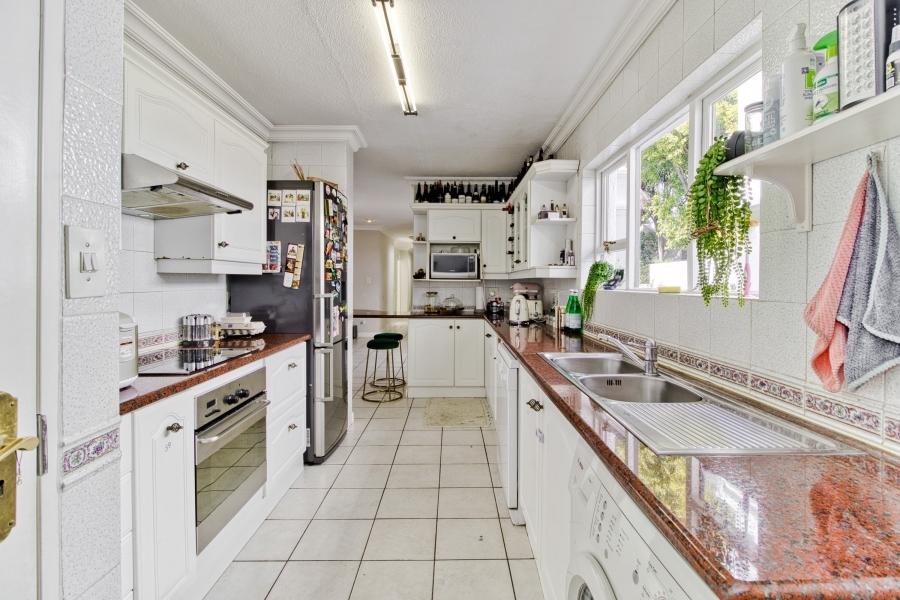To Let 4 Bedroom Property for Rent in Dainfern Golf Estate Gauteng
