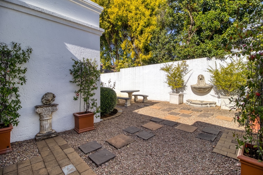 To Let 4 Bedroom Property for Rent in Dainfern Golf Estate Gauteng