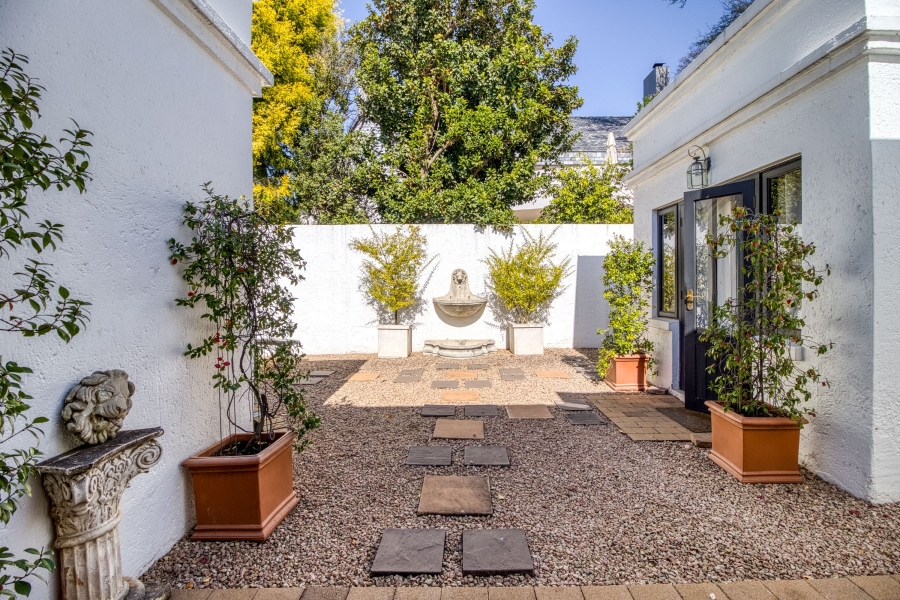 To Let 4 Bedroom Property for Rent in Dainfern Golf Estate Gauteng