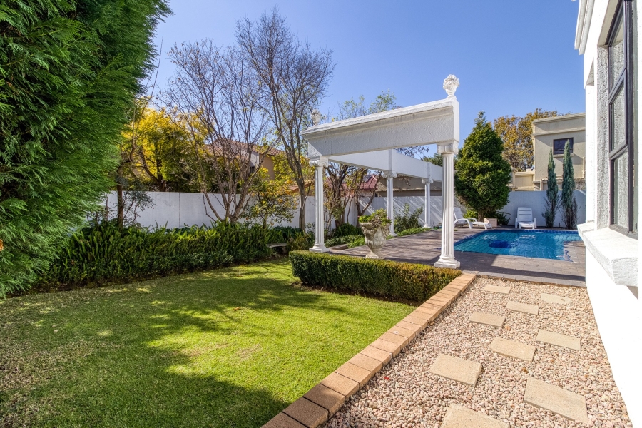 To Let 4 Bedroom Property for Rent in Dainfern Golf Estate Gauteng
