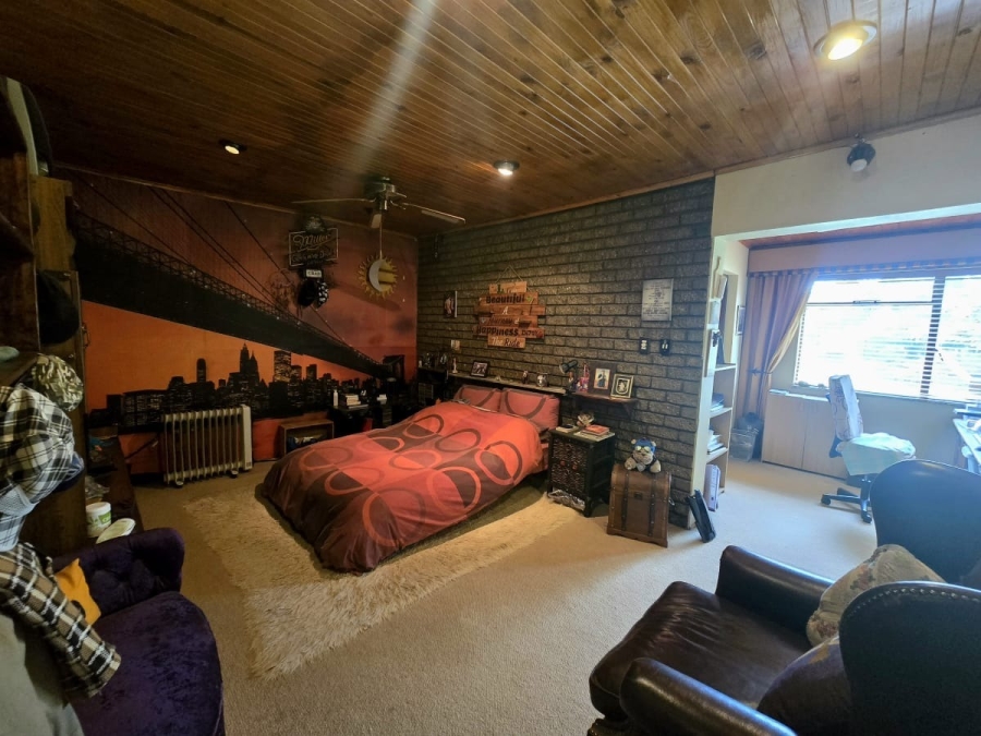 4 Bedroom Property for Sale in Homestead Apple Orchards Gauteng