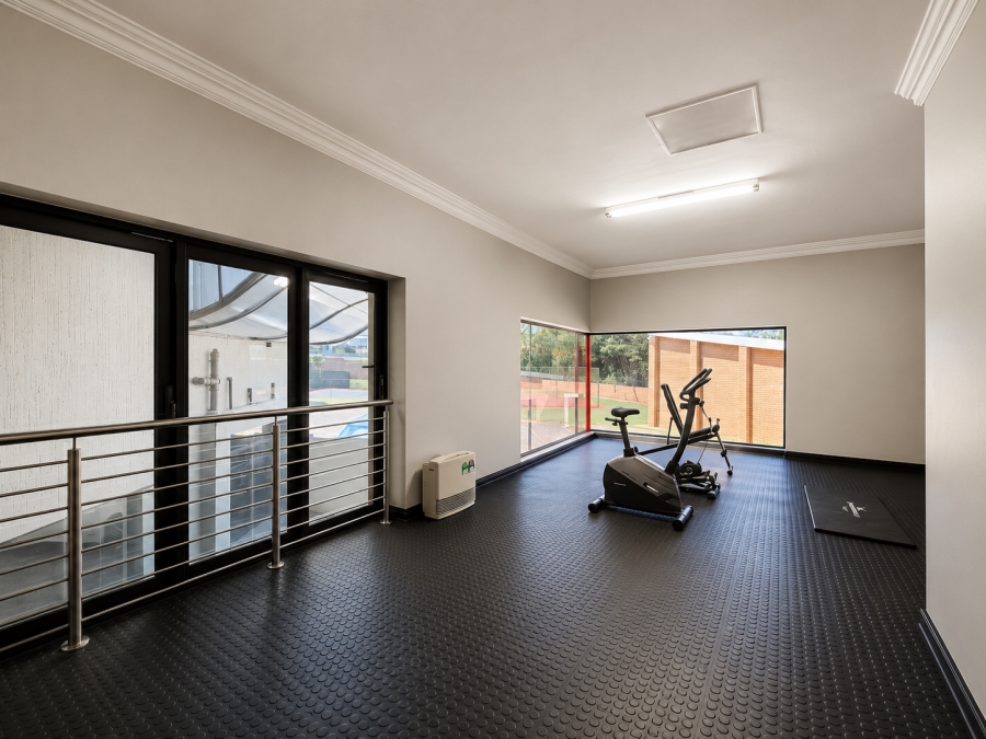 7 Bedroom Property for Sale in Raslouw Gauteng