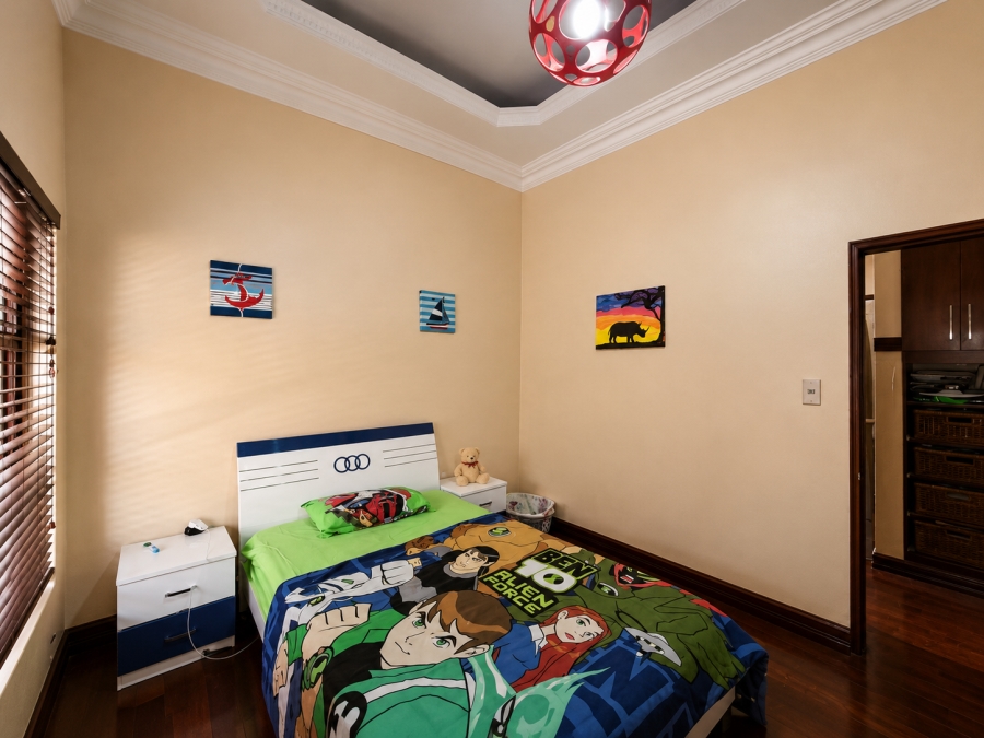 7 Bedroom Property for Sale in Raslouw Gauteng