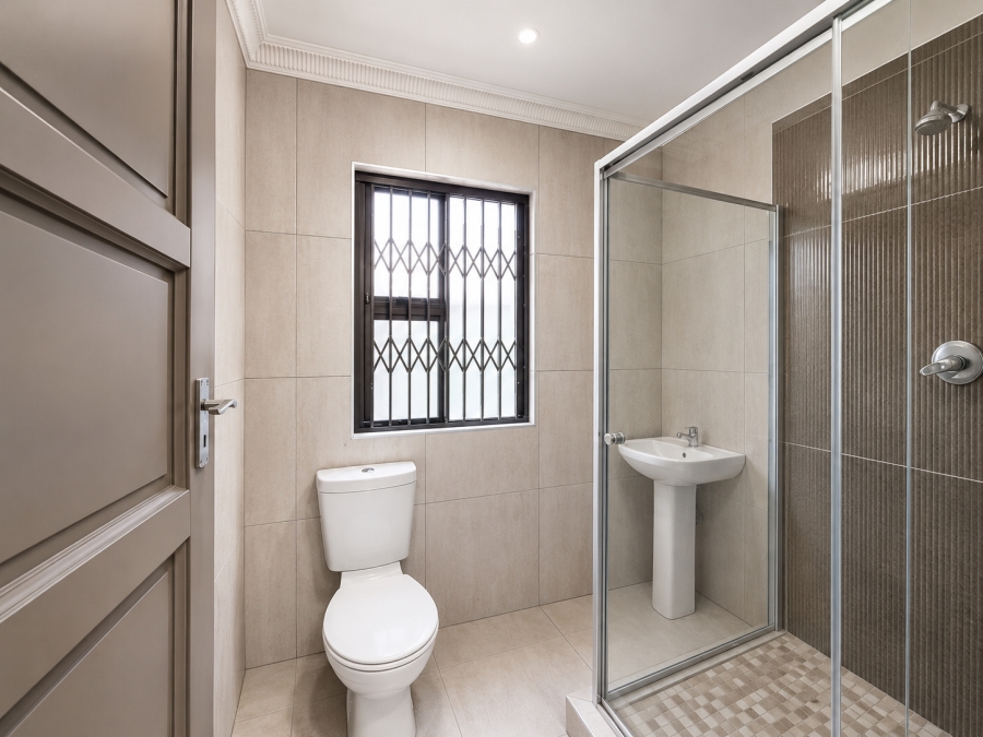 7 Bedroom Property for Sale in Raslouw Gauteng