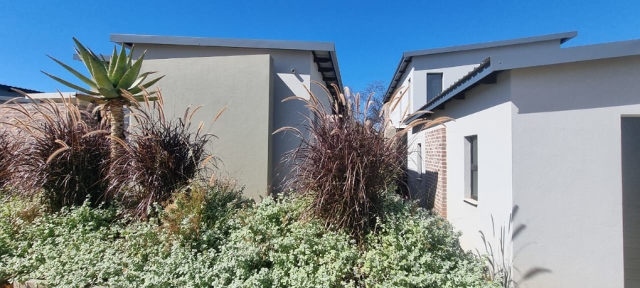 To Let 2 Bedroom Property for Rent in Sable Hills Gauteng