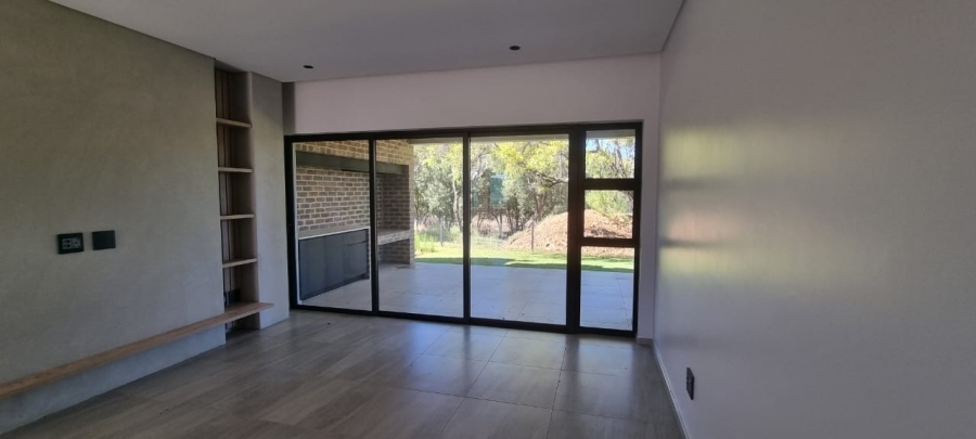To Let 2 Bedroom Property for Rent in Sable Hills Gauteng