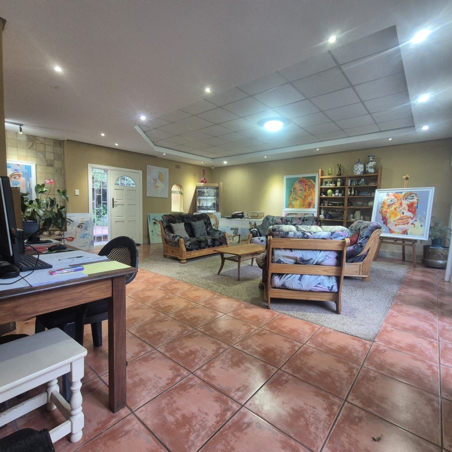 4 Bedroom Property for Sale in Rant En Dal Gauteng