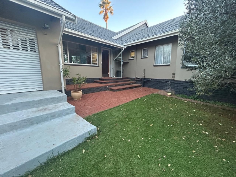 4 Bedroom Property for Sale in Rant En Dal Gauteng