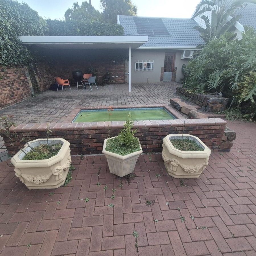 4 Bedroom Property for Sale in Rant En Dal Gauteng