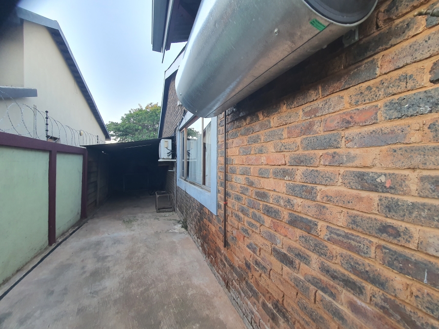 3 Bedroom Property for Sale in Silverton Gauteng