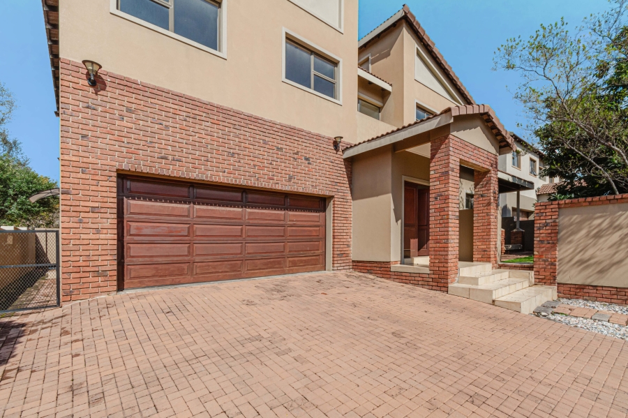 3 Bedroom Property for Sale in Beverley Gauteng