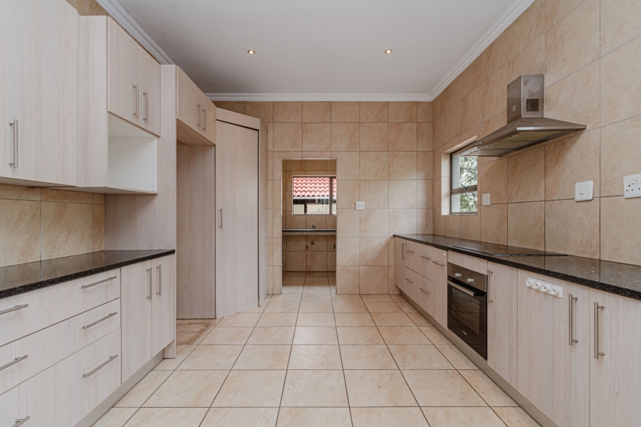 3 Bedroom Property for Sale in Beverley Gauteng