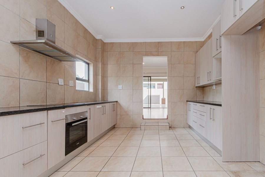 3 Bedroom Property for Sale in Beverley Gauteng