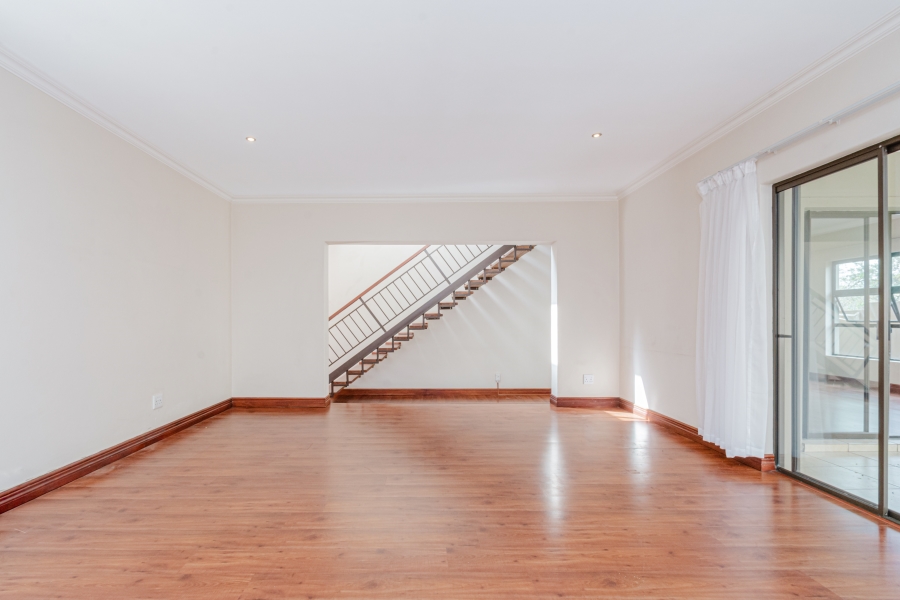 3 Bedroom Property for Sale in Beverley Gauteng