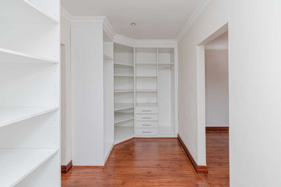 3 Bedroom Property for Sale in Beverley Gauteng