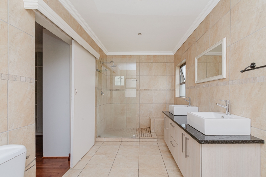 3 Bedroom Property for Sale in Beverley Gauteng