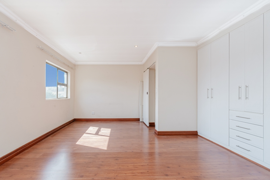 3 Bedroom Property for Sale in Beverley Gauteng