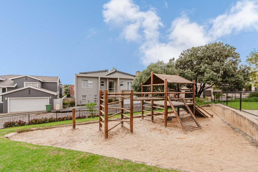 3 Bedroom Property for Sale in Beverley Gauteng
