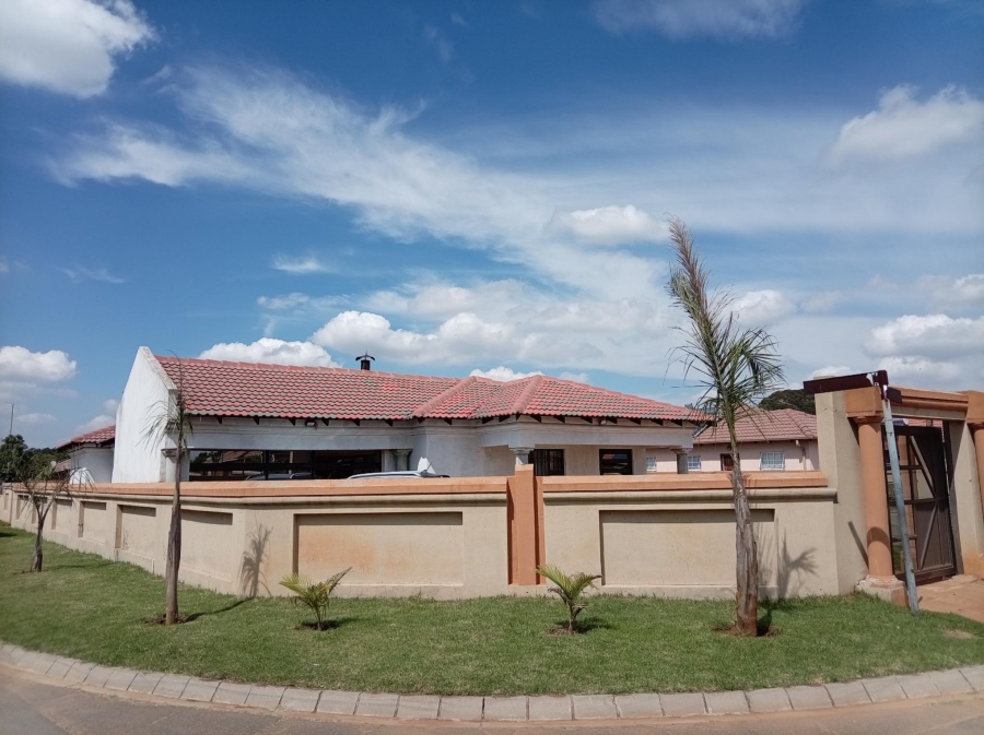 3 Bedroom Property for Sale in Crystal Park Gauteng
