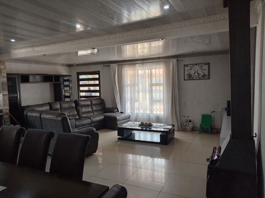 3 Bedroom Property for Sale in Crystal Park Gauteng